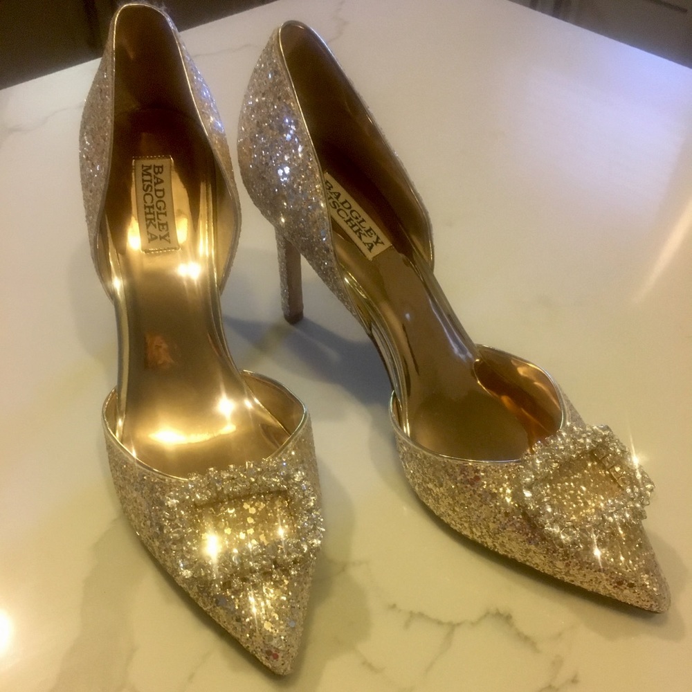 Badgley Mischka Silver Glitter Pointed Toe D'Orsay Heels